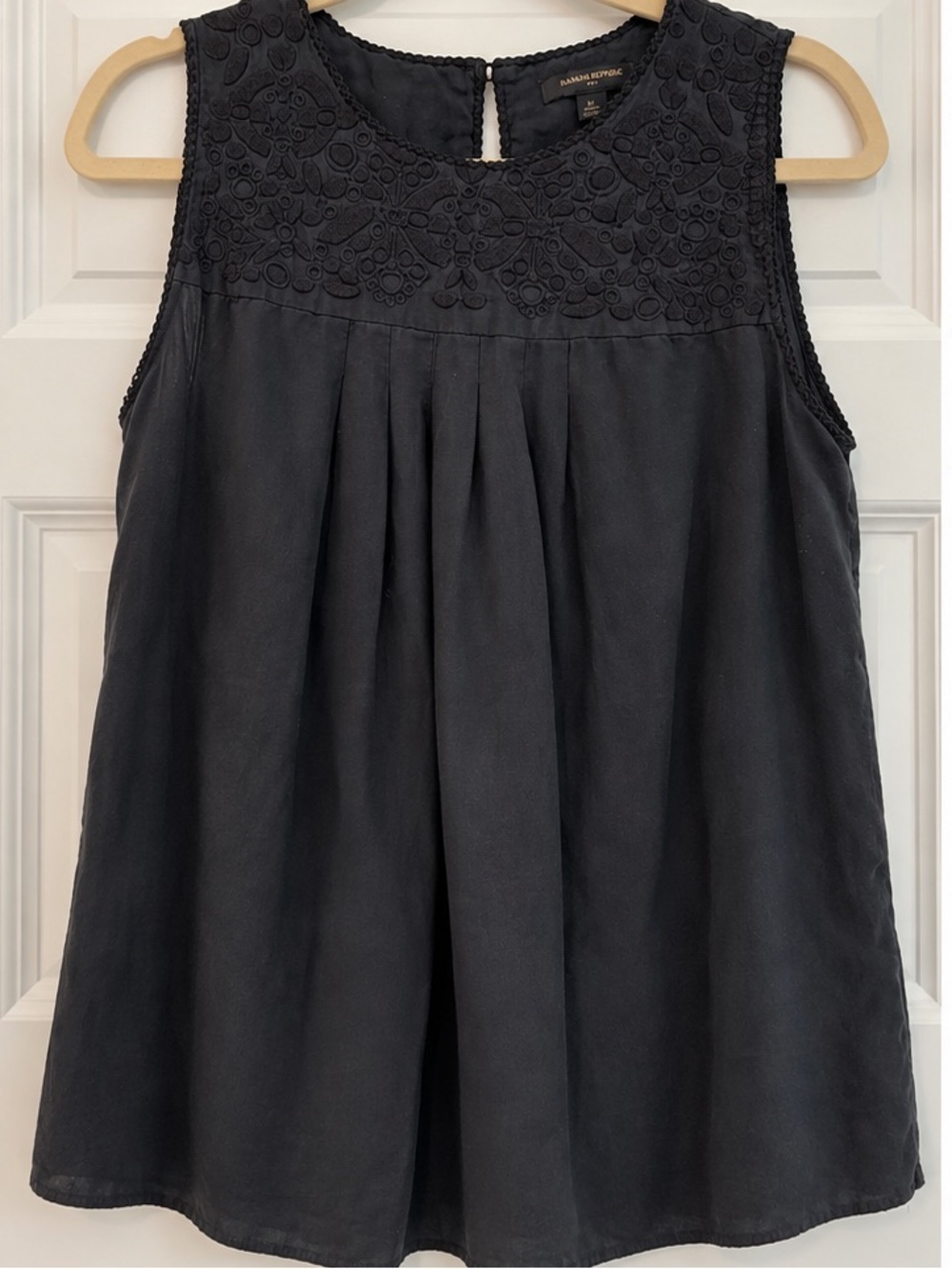 Banana Republic Black Silk Blend Boho Blouse Size Small